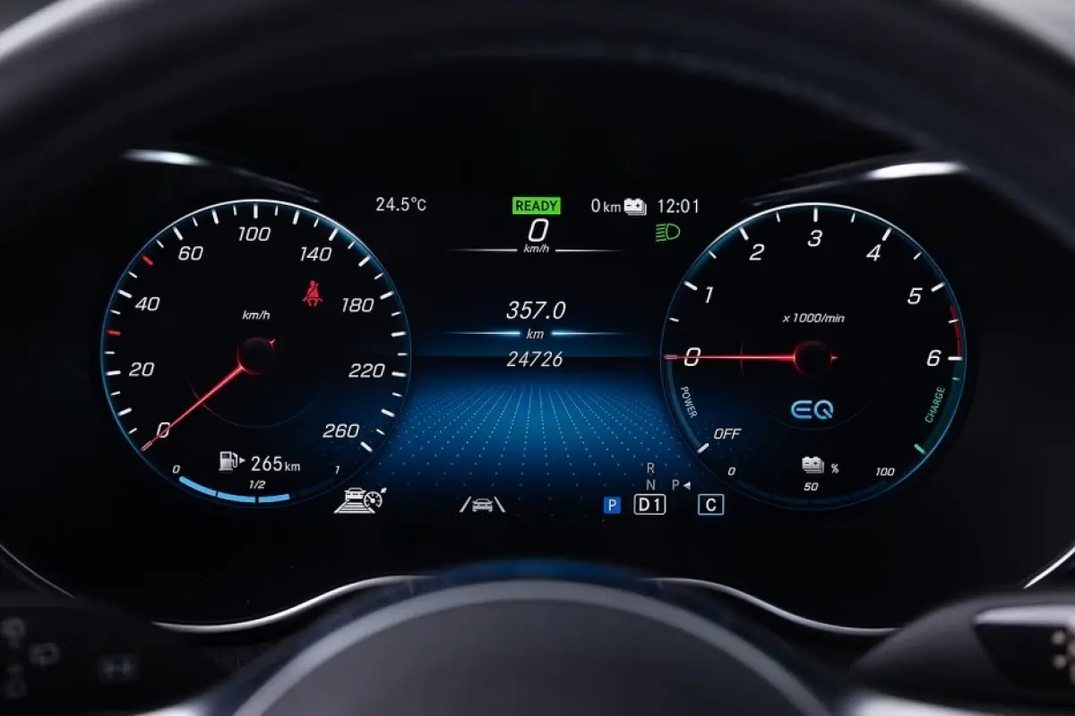 300 de 4MATIC Premium Plus | PANORAMADAK | EL. STOELEN | Full LED | SOH 98.8% PHEV Plug-in Hybrid DIESEL *2000kg trekgewicht*