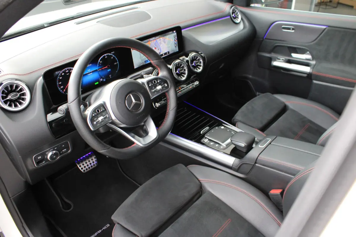 250 AMG 97,2% SOH | Camera | Trekhaak | Keyless | Widescreen | Sfeerverlichting | Dealer Onderhouden