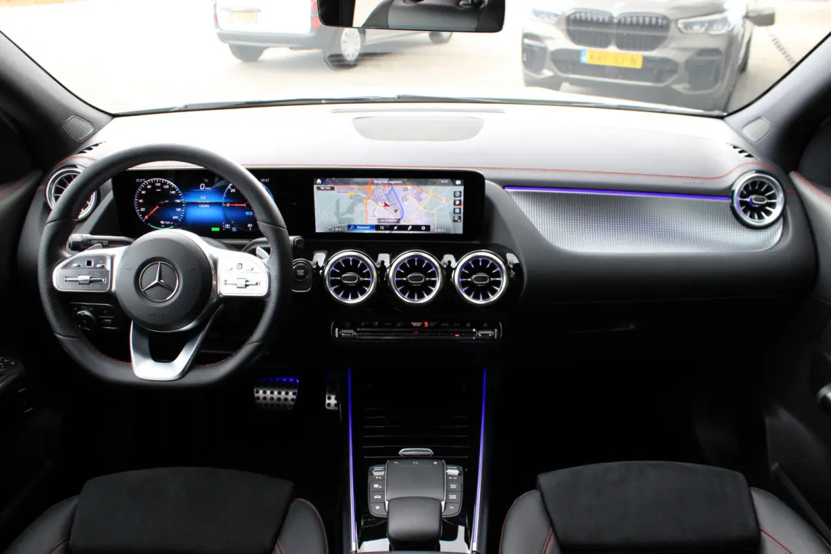 250 AMG 97,2% SOH | Camera | Trekhaak | Keyless | Widescreen | Sfeerverlichting | Dealer Onderhouden