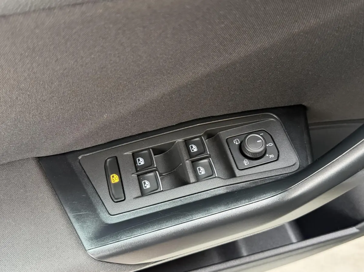 1.5 TSI Style Business Automaat | Climate control | Adaptieve cruise control | Achteruitrijcamera | Getint glas | LED verlichting | Apple CarPlay/Android Auto | Parkeersensoren voor en achte
