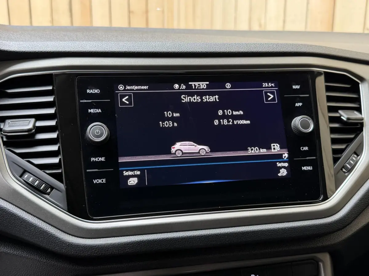 1.5 TSI Style Business Automaat | Climate control | Adaptieve cruise control | Achteruitrijcamera | Getint glas | LED verlichting | Apple CarPlay/Android Auto | Parkeersensoren voor en achte