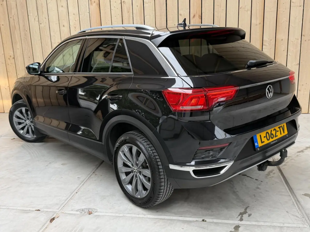 1.5 TSI Style Business Automaat | Climate control | Adaptieve cruise control | Achteruitrijcamera | Getint glas | LED verlichting | Apple CarPlay/Android Auto | Parkeersensoren voor en achte