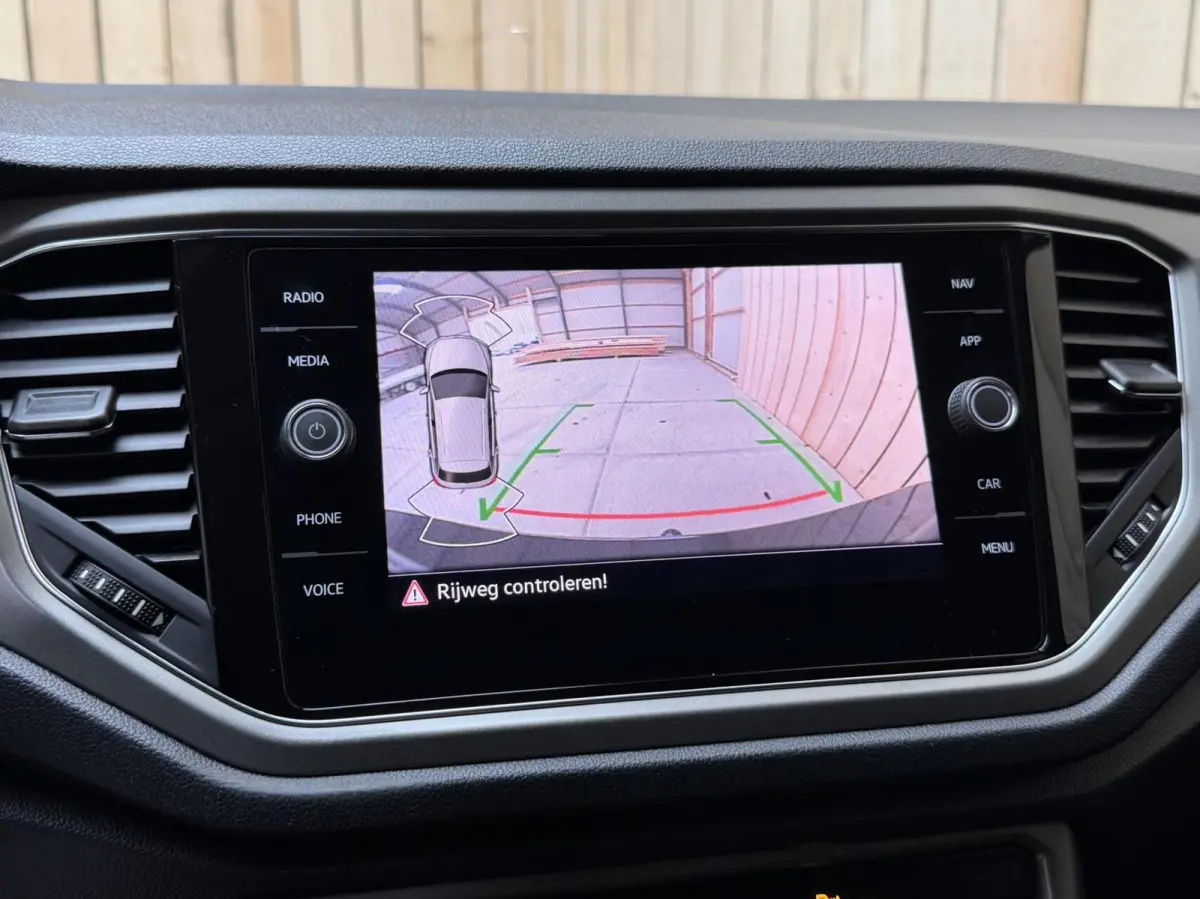 1.5 TSI Style Business Automaat | Climate control | Adaptieve cruise control | Achteruitrijcamera | Getint glas | LED verlichting | Apple CarPlay/Android Auto | Parkeersensoren voor en achte