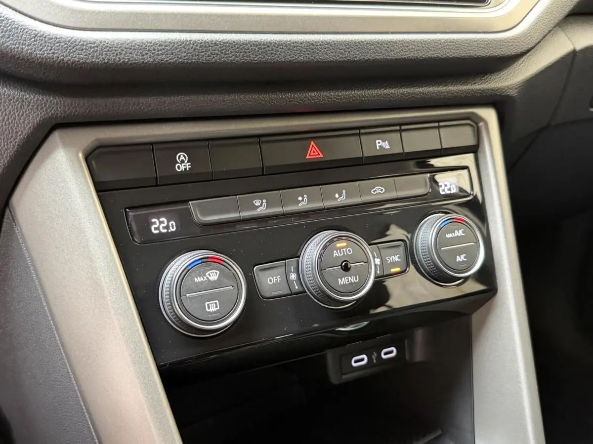 1.5 TSI Style Business Automaat | Climate control | Adaptieve cruise control | Achteruitrijcamera | Getint glas | LED verlichting | Apple CarPlay/Android Auto | Parkeersensoren voor en achte