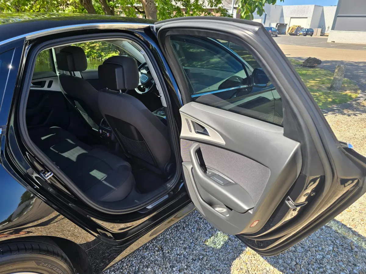 2.0 TDI ultra Advance Automaat, Airco, Navi, Trekhaak