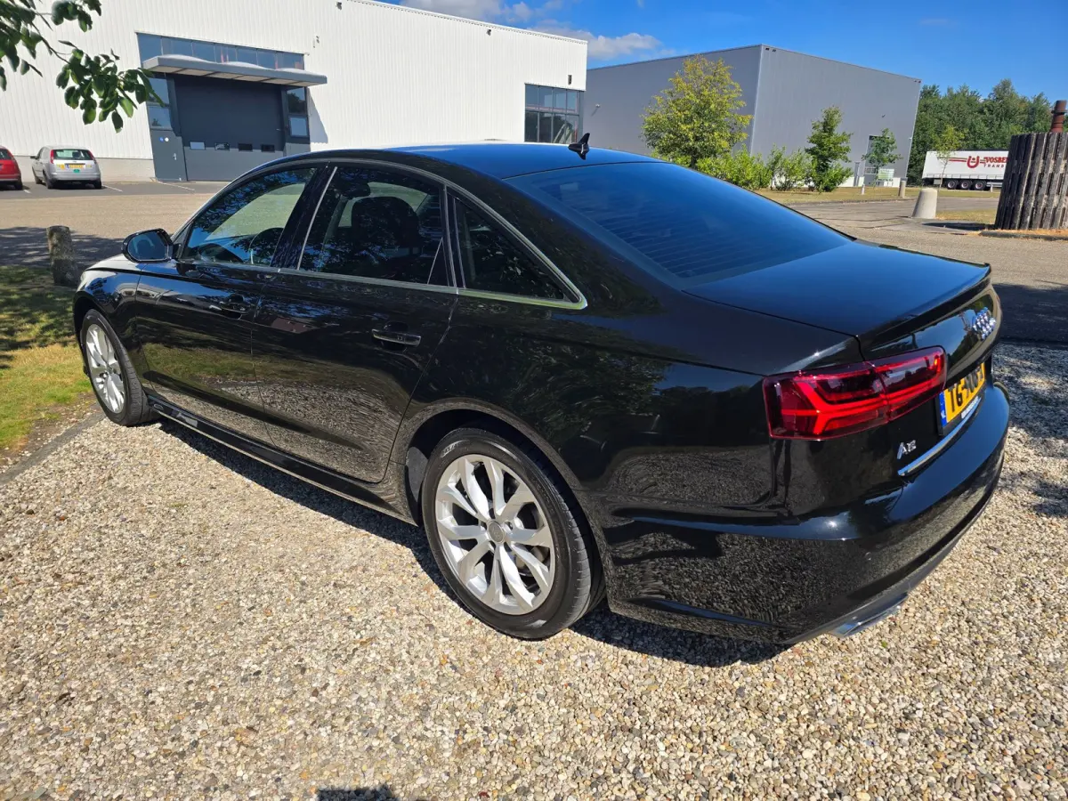 2.0 TDI ultra Advance Automaat, Airco, Navi, Trekhaak