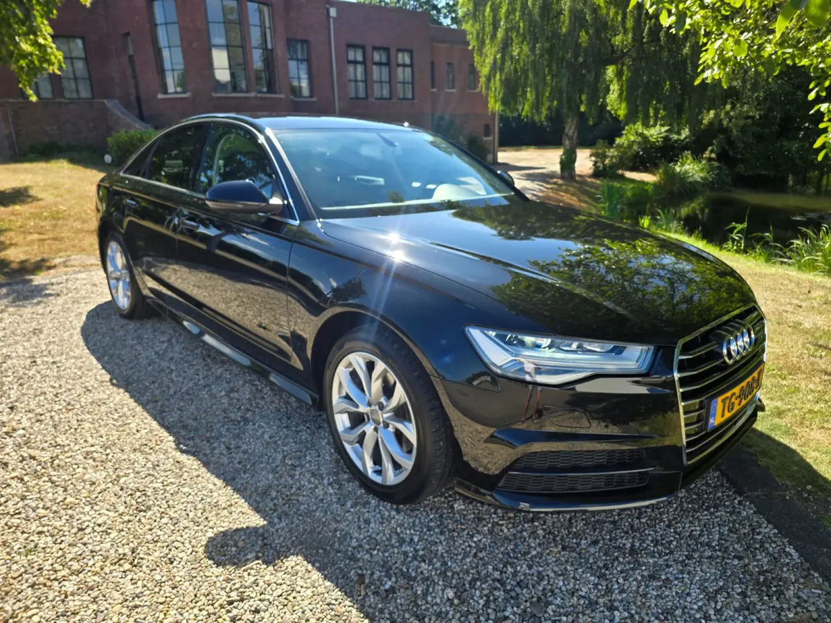 2.0 TDI ultra Advance Automaat, Airco, Navi, Trekhaak