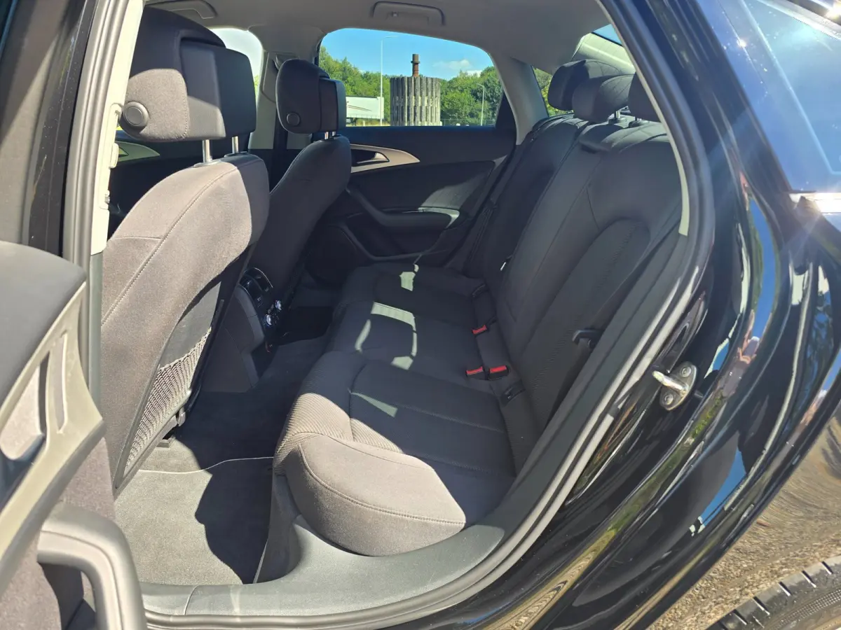 2.0 TDI ultra Advance Automaat, Airco, Navi, Trekhaak