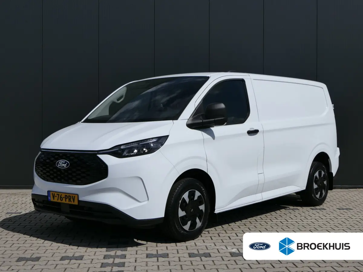 320 L1H1 Trend 71 kWh | 218pk | Camera | CarPlay/Android Auto | Bijrijders Bank | Stoel/Stuur Verwarming | LED | Voorruit Verwarming