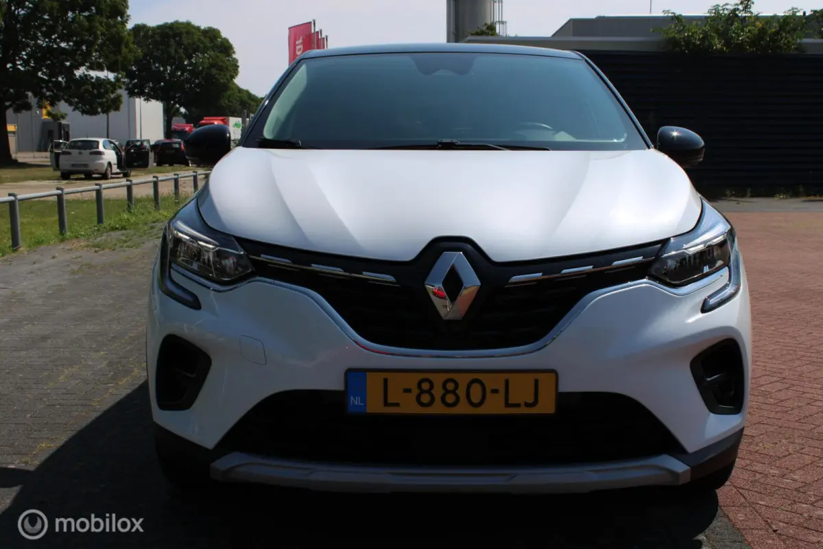 1.0 TCe 90 Intens, Wit metallic, Zwart dak, Donker glas, Navi, Clima, Stoelverwarming, Trekhaak, Pdc voor + achter + camera