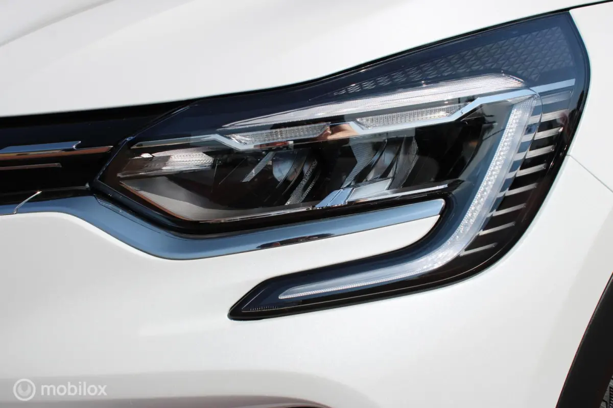 1.0 TCe 90 Intens, Wit metallic, Zwart dak, Donker glas, Navi, Clima, Stoelverwarming, Trekhaak, Pdc voor + achter + camera