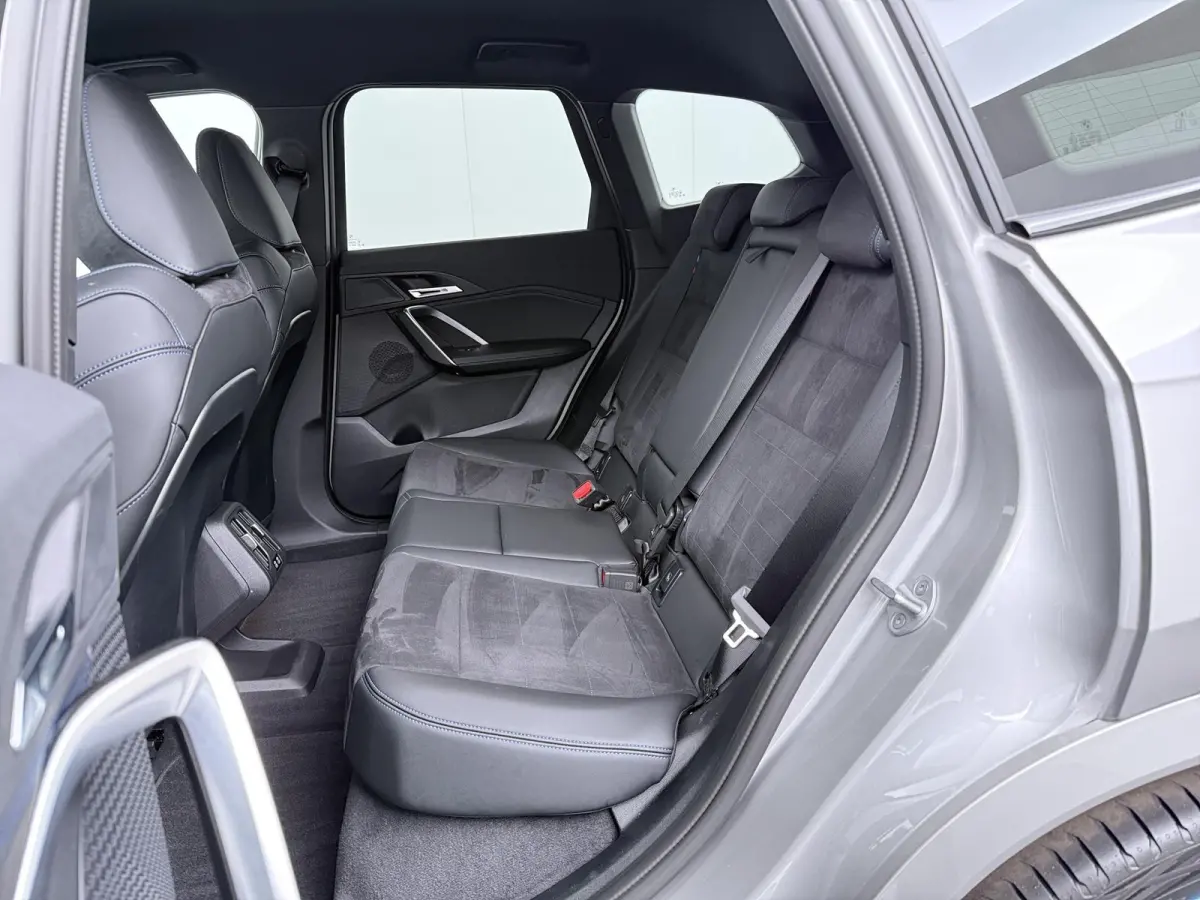 xDrive25e M Sport | Camera | 19" M Dubbelspaak | Stoelverwarming | Navigatiesysteem | Parkeersensoren voor en achter | SoH 100%