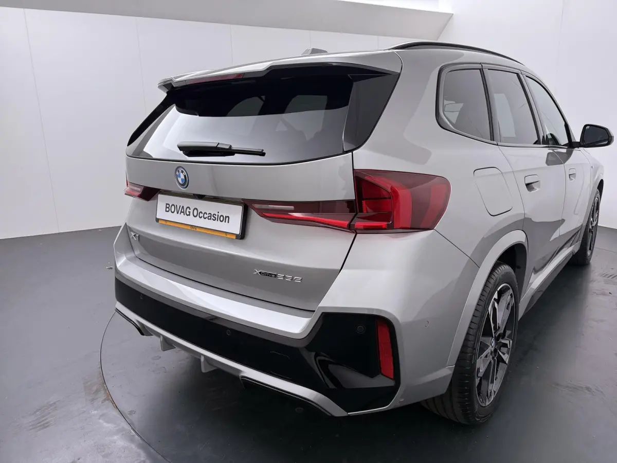 xDrive25e M Sport | Camera | 19" M Dubbelspaak | Stoelverwarming | Navigatiesysteem | Parkeersensoren voor en achter | SoH 100%