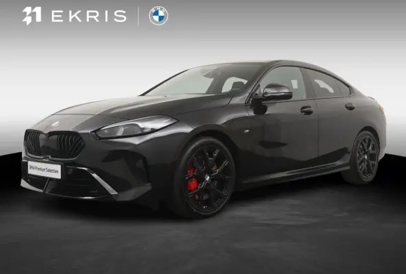 220 M Sport Pro | Glazen Panoramdak | Harman Kardon | Stoelverwarming | Camera | Comfort Access | Parkeersensoren voor en achter | 19" M Y-Spaak | Adaptive LED |