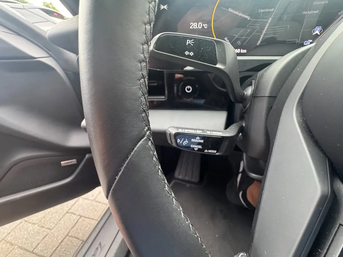 79 kWh/Passenger display/Pano/5 pers/incl.BTW