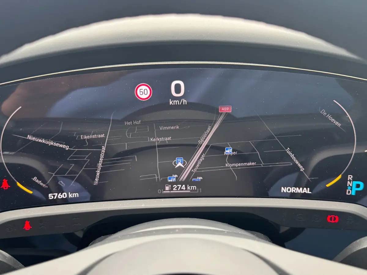 79 kWh/Passenger display/Pano/5 pers/incl.BTW