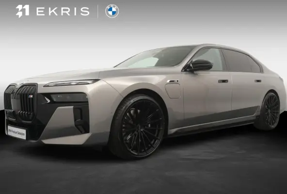 M760e xDrive | Trekhaak | SoH 100% | Skylounge Executive Lounge | Rear Console | Bowers&Wilkins |