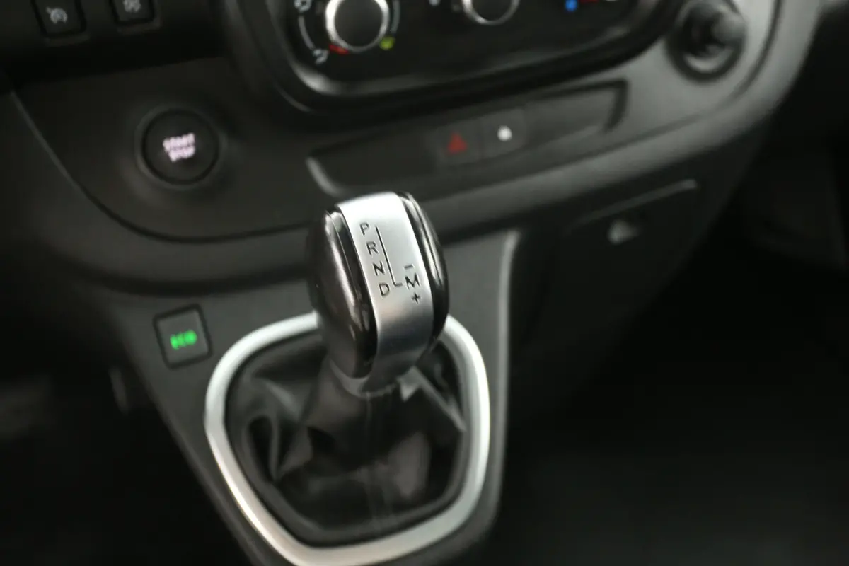 2.0 dCi 145PK L2H1 | Automaat | Airco | Cruise | Navi | LED | Parkeersens.