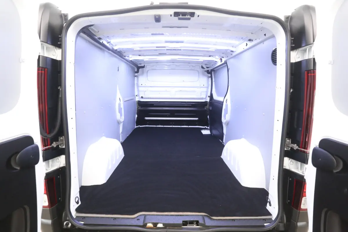 2.0 dCi 145PK L2H1 | Automaat | Airco | Cruise | Navi | LED | Parkeersens.