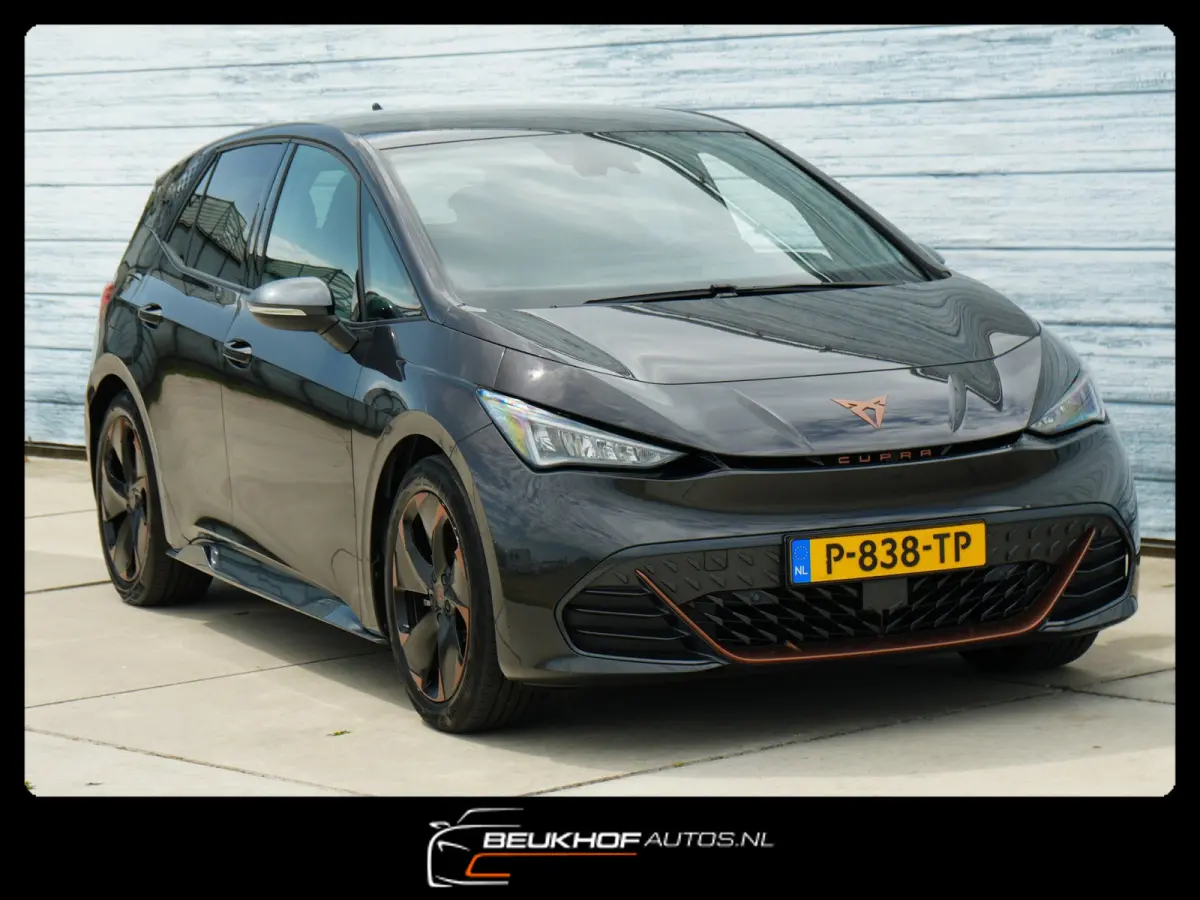 One 62 kWh Stoelverwarming Camera AdaptCr Soh93%
