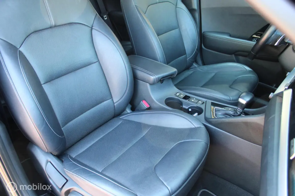 1.6 GDi Hybrid 140 PK DynamicPlusLine, Stoel-stuurverwarming, Leer, Navi, App connect, Cruise, Clima, Pdc voor + achter + trekhaak