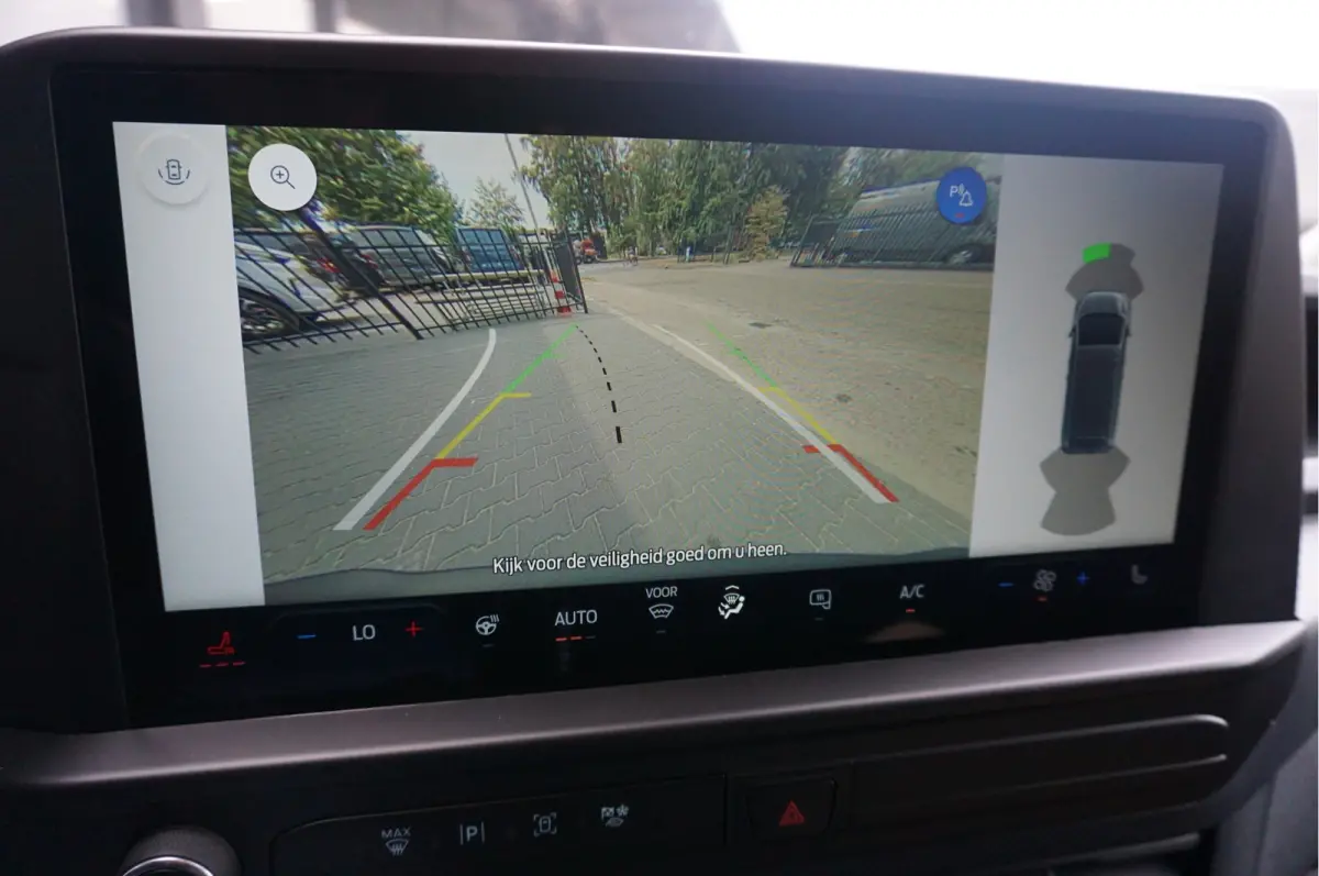 320L 150PK Trend BPM VRIJ!! 13" Apple CP/Android A. Camera, Cruise, LED!! NR. 677*