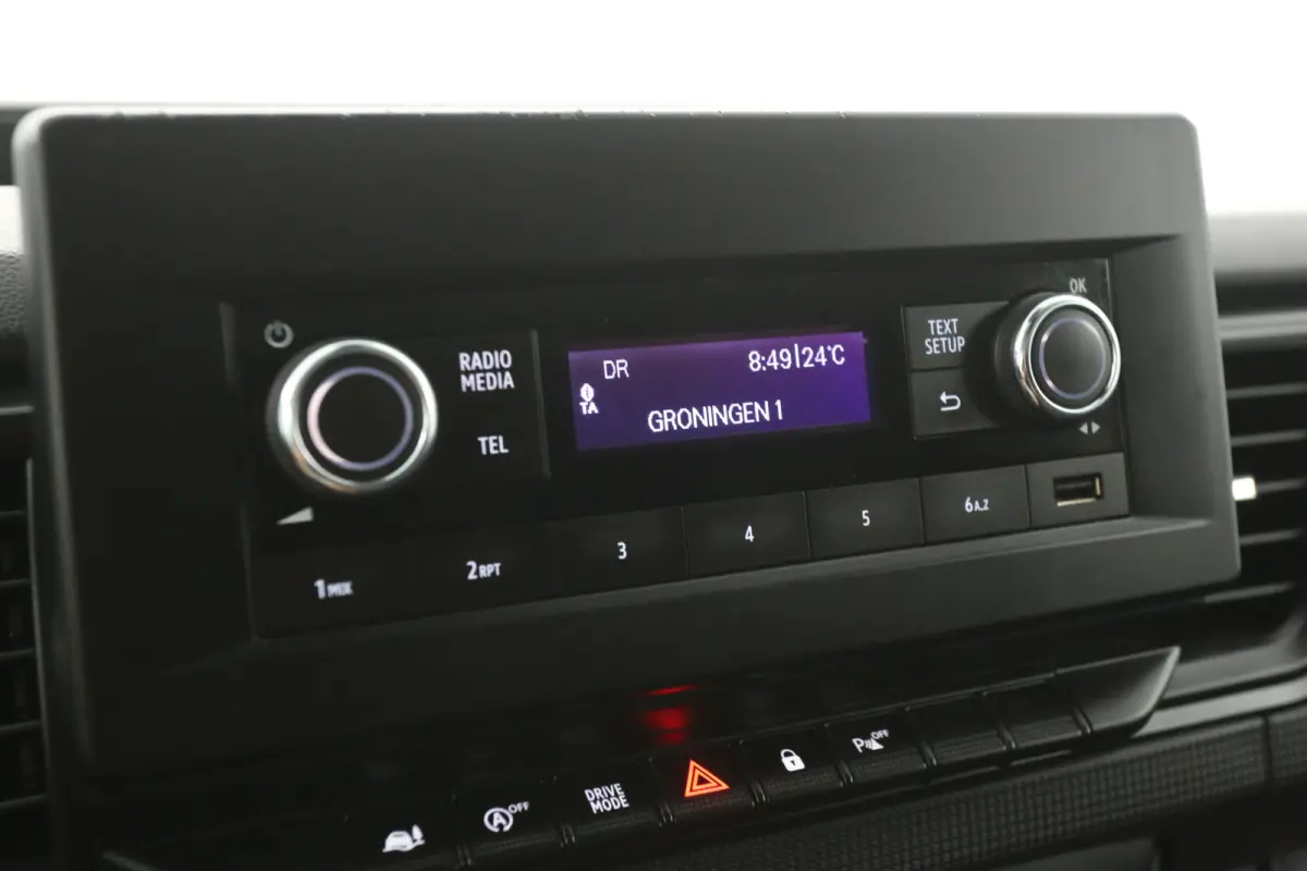 2.0 Blue dCi 150pk T30 L2H1 | Automaat | Airco | Cruise | Camera | 3 Zits | Trekhaak | 2xSchuifdeur
