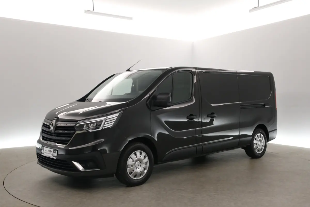 2.0 Blue dCi 150pk T30 L2H1 | Automaat | Airco | Cruise | Camera | 3 Zits | Trekhaak | 2xSchuifdeur