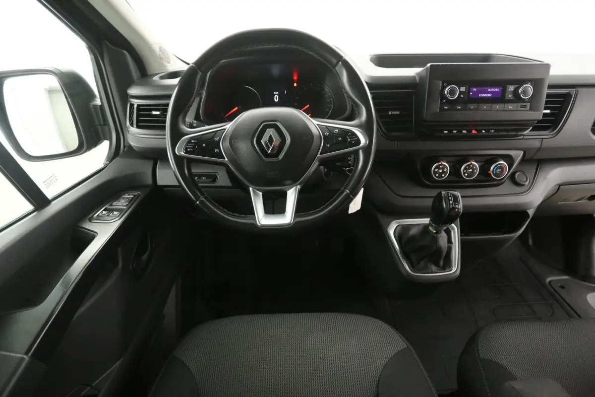 2.0 Blue dCi 150pk T30 L2H1 | Automaat | Airco | Cruise | Camera | 3 Zits | Trekhaak | 2xSchuifdeur