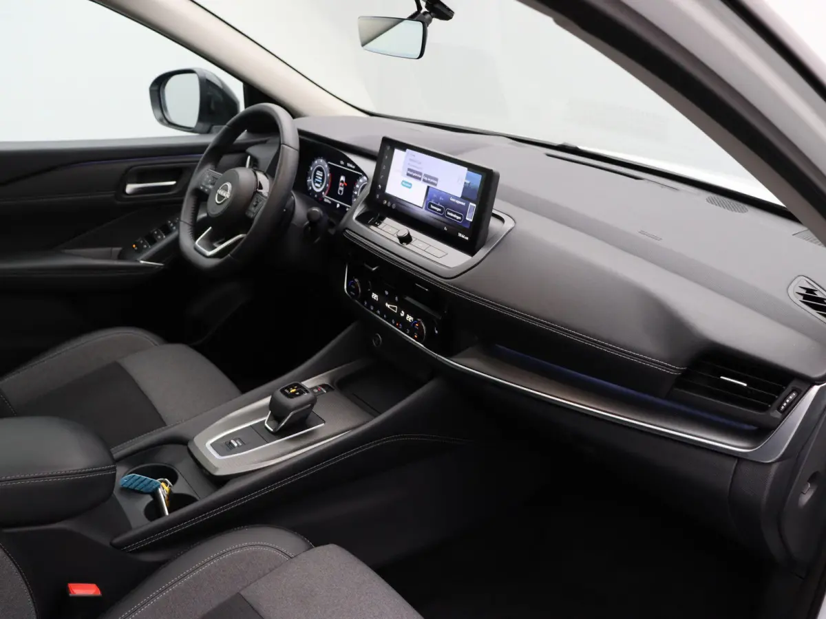 158pk MHEV Xtronic N-Connecta | Panoramadak | Pilot Assist | Elektrische achterklep | Head-up Display | Stoel, stuur en voorruit verwarming  | Rondomzicht camera |
