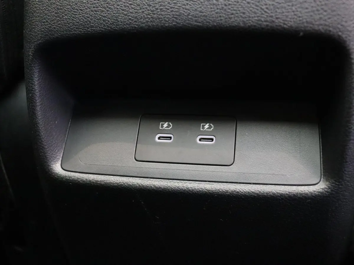158pk MHEV Xtronic N-Connecta | Panoramadak | Pilot Assist | Elektrische achterklep | Head-up Display | Stoel, stuur en voorruit verwarming  | Rondomzicht camera |
