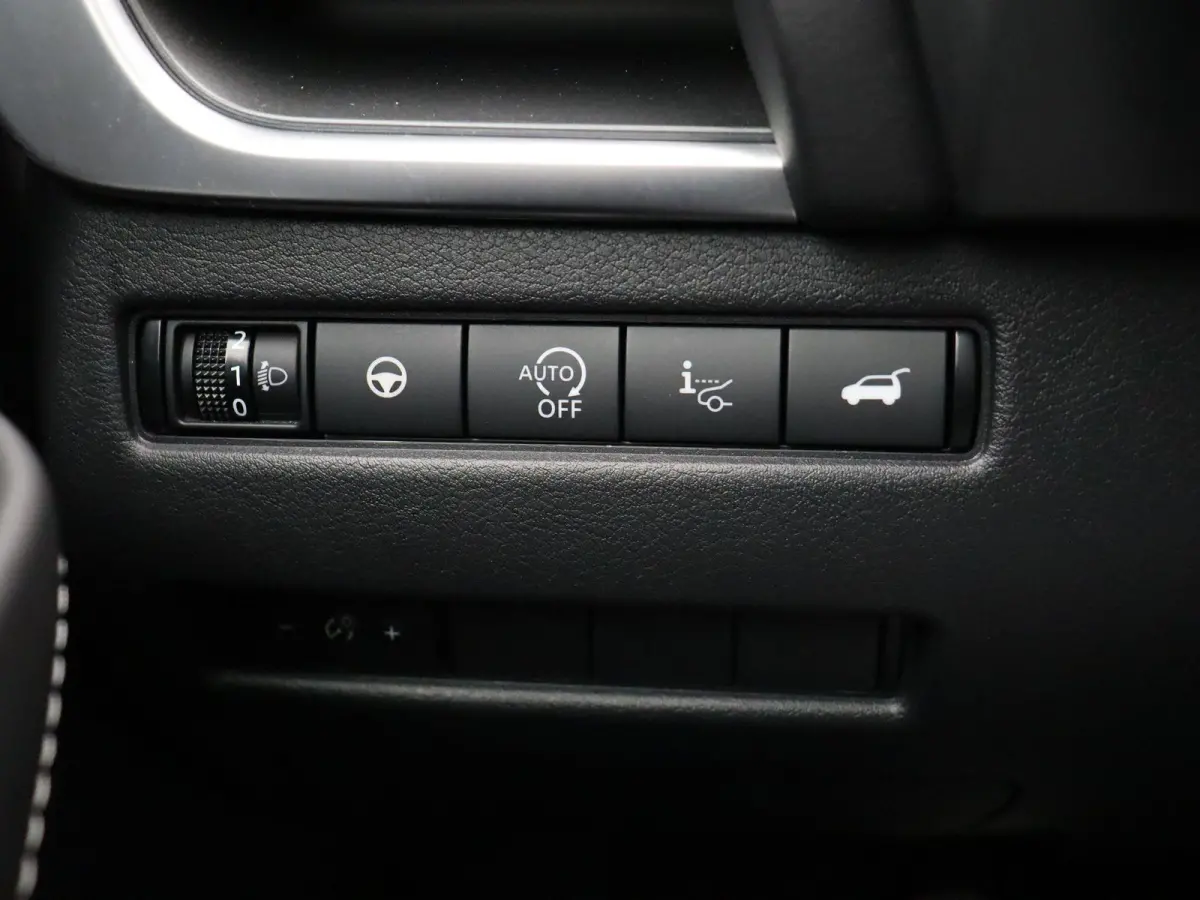 158pk MHEV Xtronic N-Connecta | Panoramadak | Pilot Assist | Elektrische achterklep | Head-up Display | Stoel, stuur en voorruit verwarming  | Rondomzicht camera |