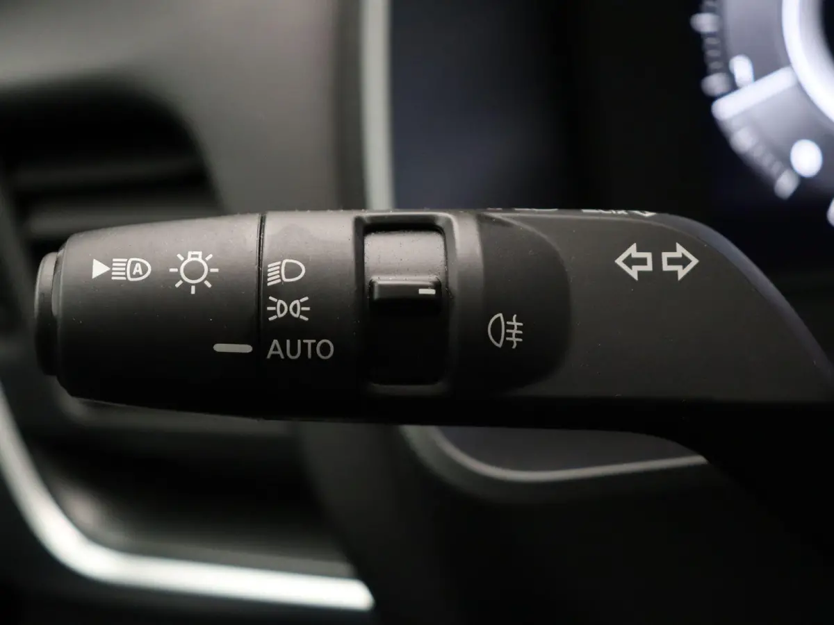 158pk MHEV Xtronic N-Connecta | Panoramadak | Pilot Assist | Elektrische achterklep | Head-up Display | Stoel, stuur en voorruit verwarming  | Rondomzicht camera |