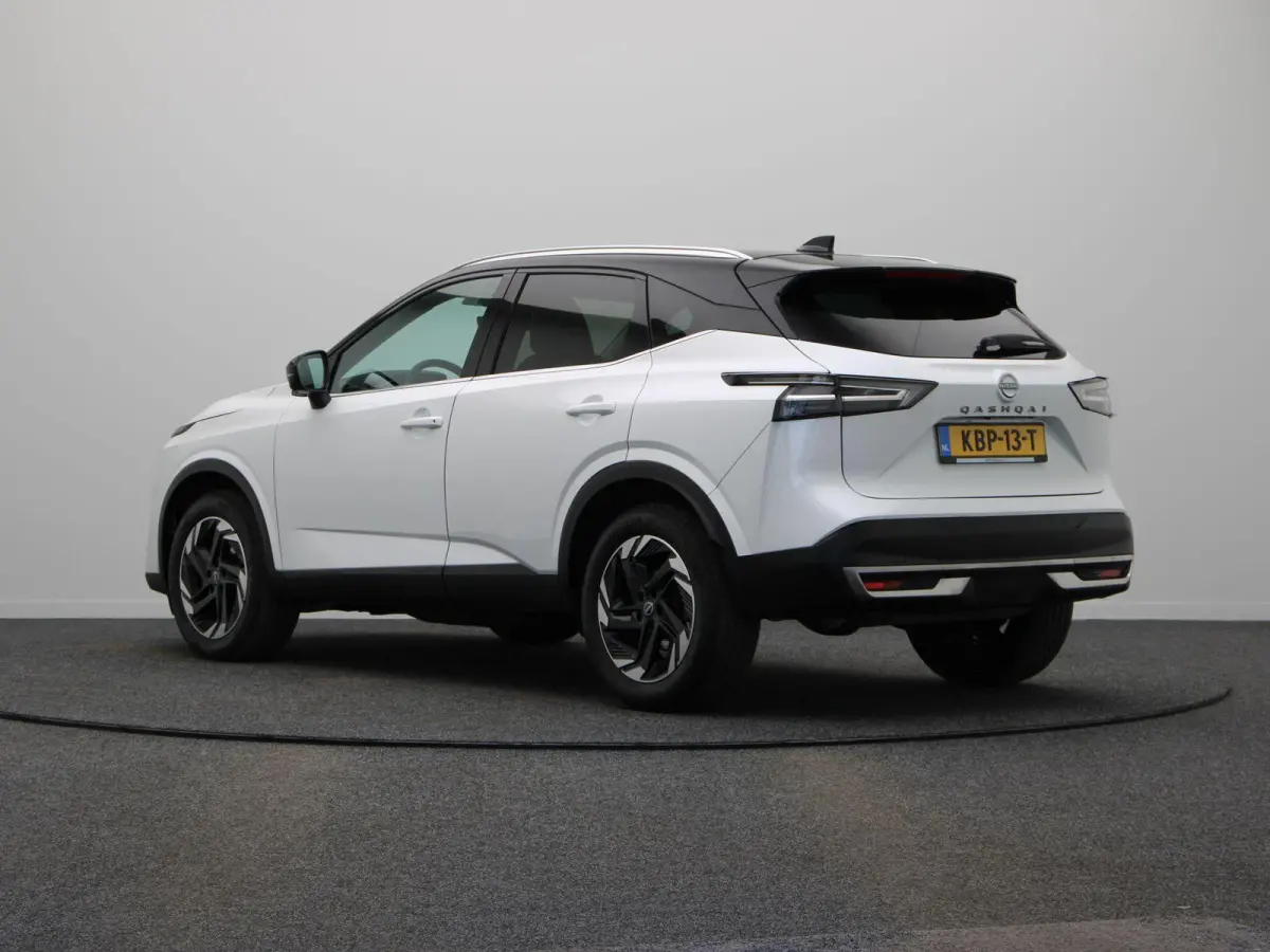 158pk MHEV Xtronic N-Connecta | Panoramadak | Pilot Assist | Elektrische achterklep | Head-up Display | Stoel, stuur en voorruit verwarming  | Rondomzicht camera |