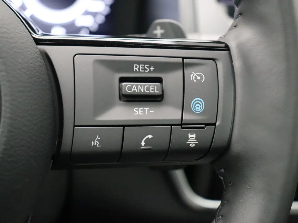158pk MHEV Xtronic N-Connecta | Panoramadak | Pilot Assist | Elektrische achterklep | Head-up Display | Stoel, stuur en voorruit verwarming  | Rondomzicht camera |