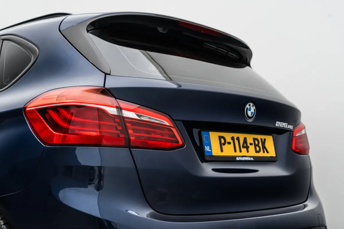 225xe iPerformance Exec. Plug-In | Stoelverwarming | Climate Control | Navigatie