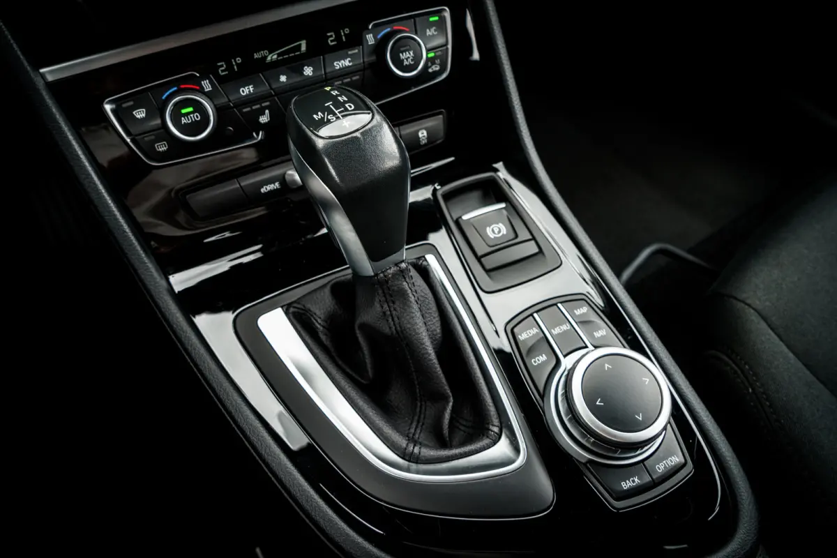 225xe iPerformance Exec. Plug-In | Stoelverwarming | Climate Control | Navigatie