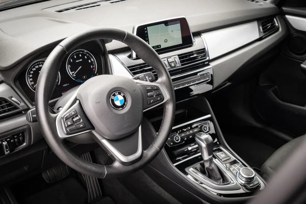 225xe iPerformance Exec. Plug-In | Stoelverwarming | Climate Control | Navigatie