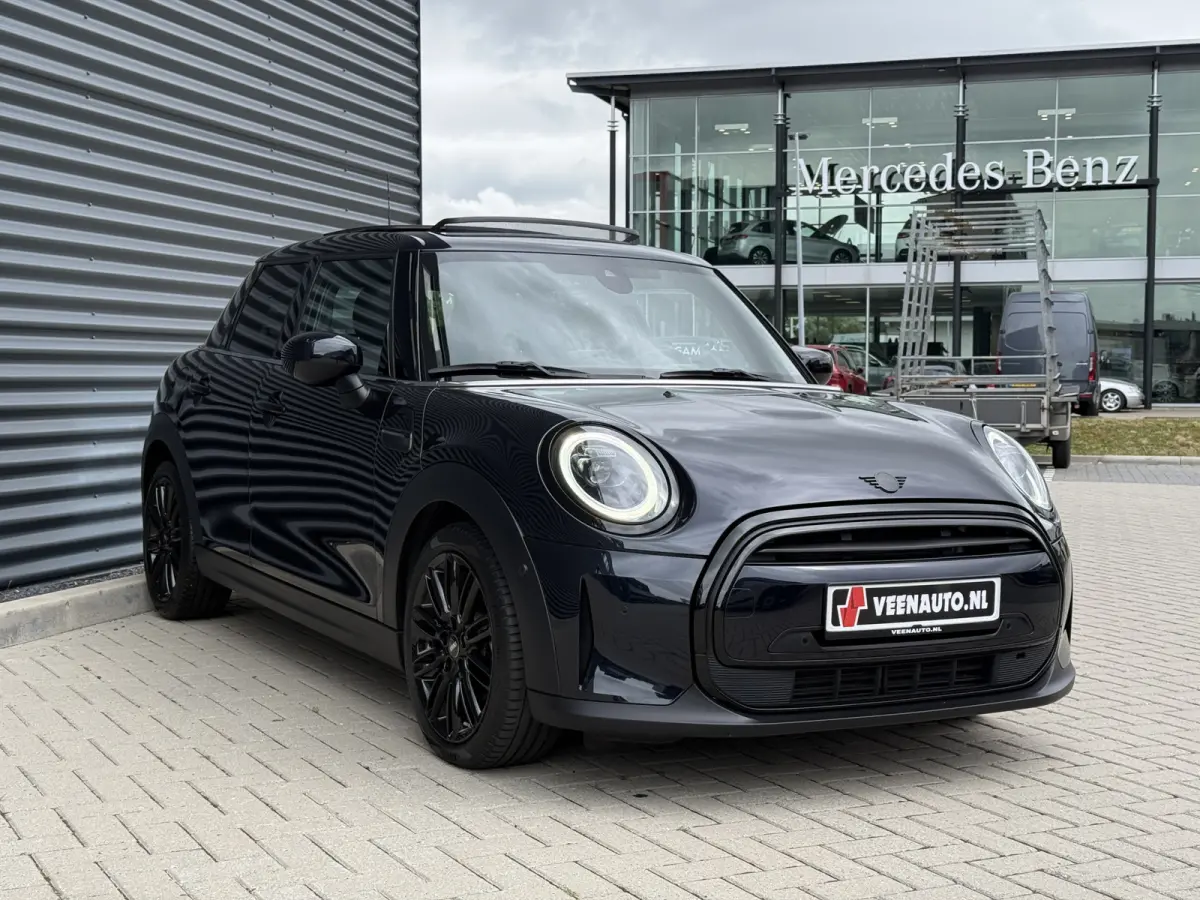 1.5 Cooper Yours Pano/Leder/Apple/Camera
