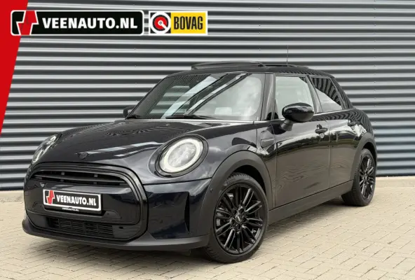 1.5 Cooper Yours Pano/Leder/Apple/Camera