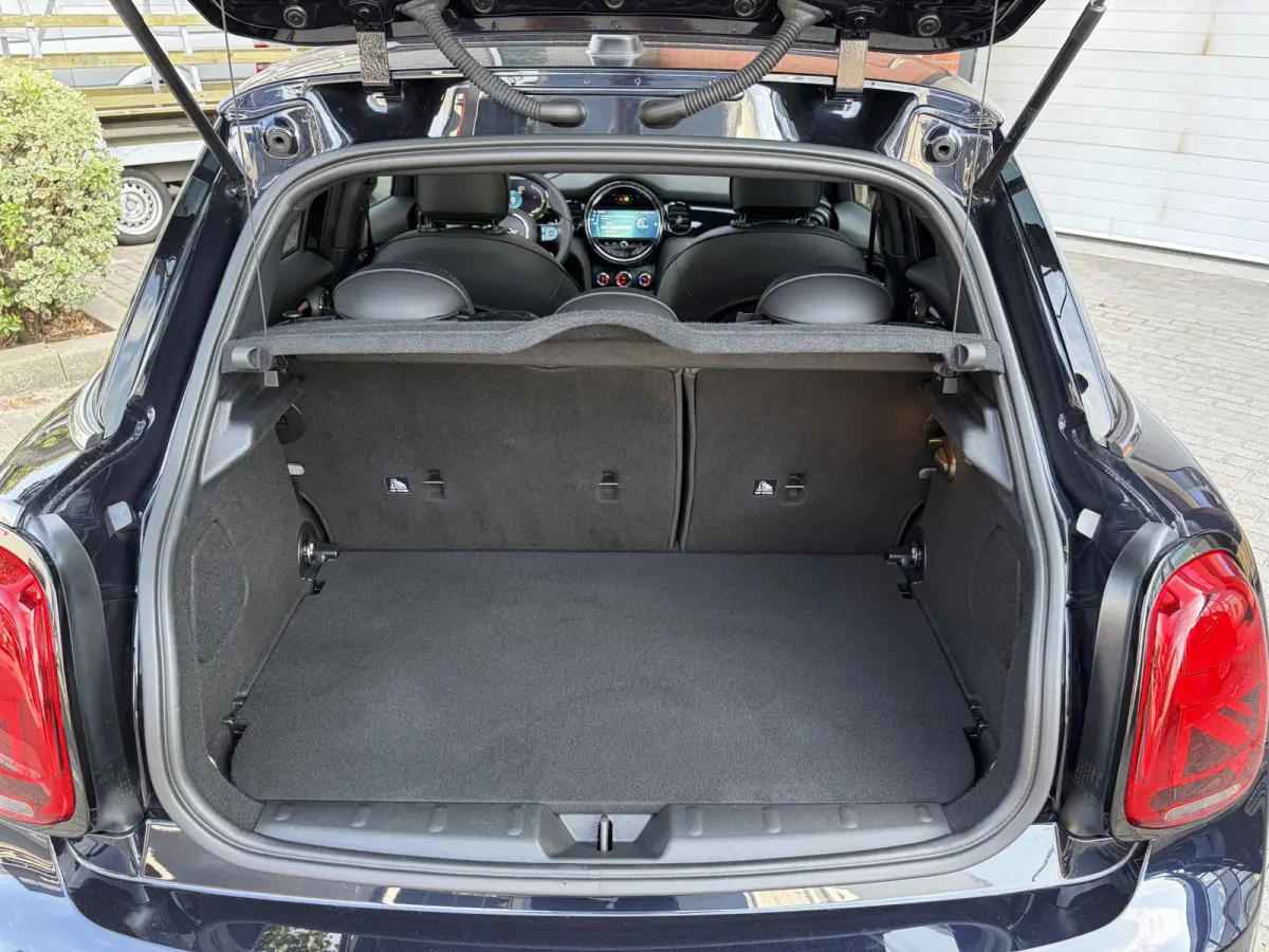 1.5 Cooper Yours Pano/Leder/Apple/Camera