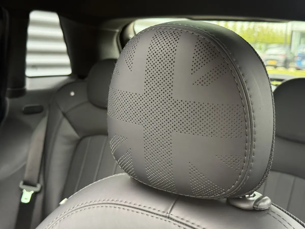 1.5 Cooper Yours Pano/Leder/Apple/Camera