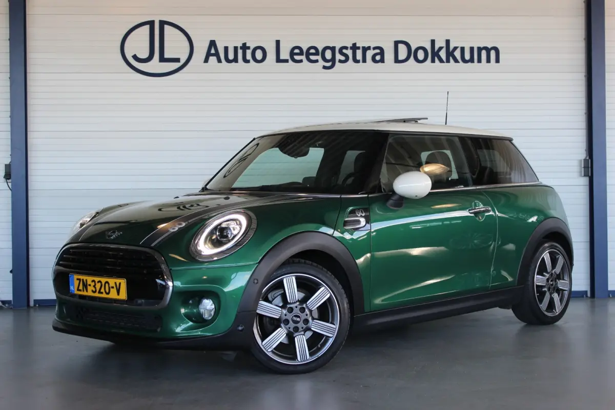 1.5 60 Years Edition Pano | Head-Up | Harman/Kardon | LED | Stoelverw. | Carplay | Keyless | Leder | Sportstoelen | 17" LMV | PDC V+A