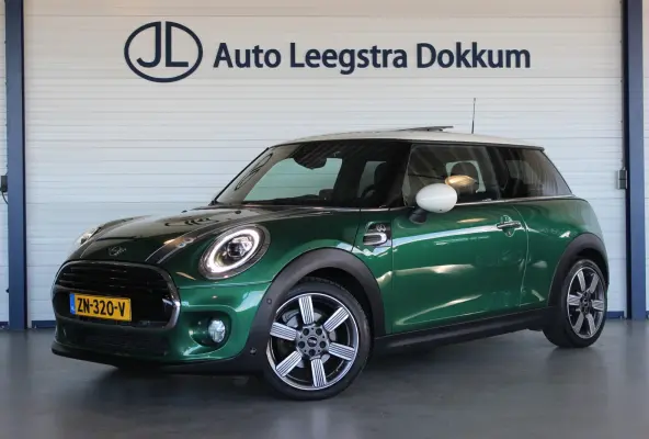 1.5 60 Years Edition Pano | Head-Up | Harman/Kardon | LED | Stoelverw. | Carplay | Keyless | Leder | Sportstoelen | 17" LMV | PDC V+A