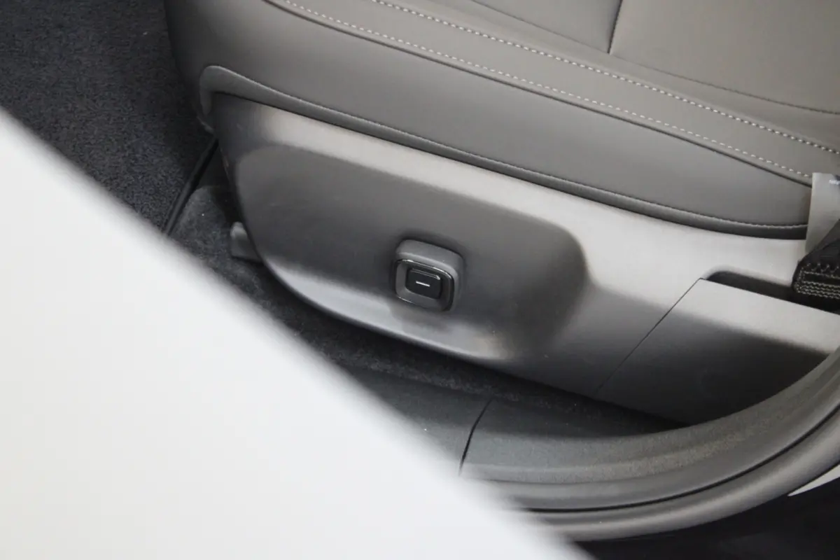 P3 150PK Long Range Plus Europa 69kWh | Stoel&Stuur Verw. | Elec Stoelen | HK Audio