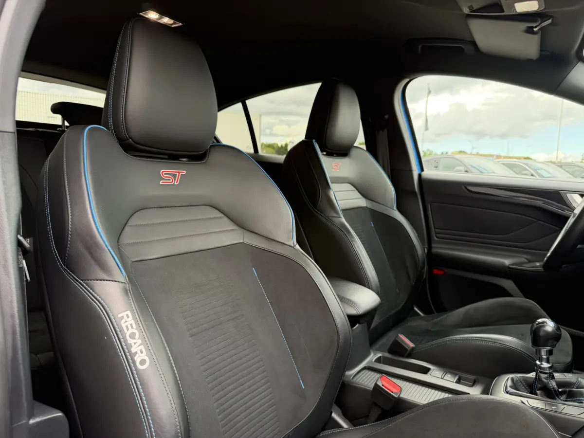 2.3 EcoBoost ST-3 279 PK Recaro stoelen Stuurverwarming Stoelverwarming Achteruitrijcamera Carplay Matrix LED ACC Bang & Olufsen Sound Systeem