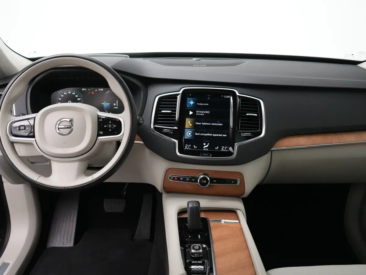 T8 Recharge Inscription | Luchtvering | Head-Up | 360° | Harman/Kardon | Panoramadak | 22" | Trekhaak