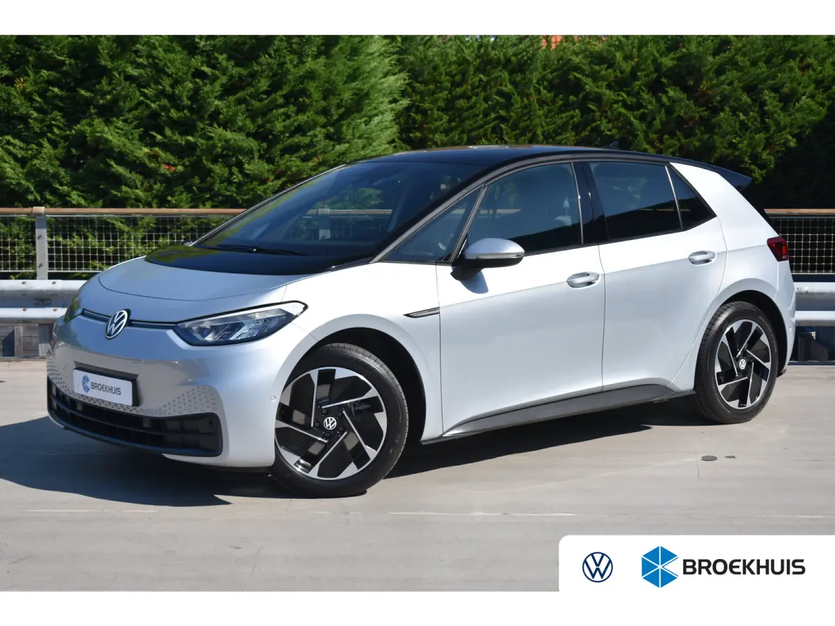 Pro 58kWh 204PK SOH 91,72% | ACC | Achteruitrijcamera | Verwarmbare voorstoelen | Multimedia Pakket | Assistance Pakket | Automatisch inparkeren