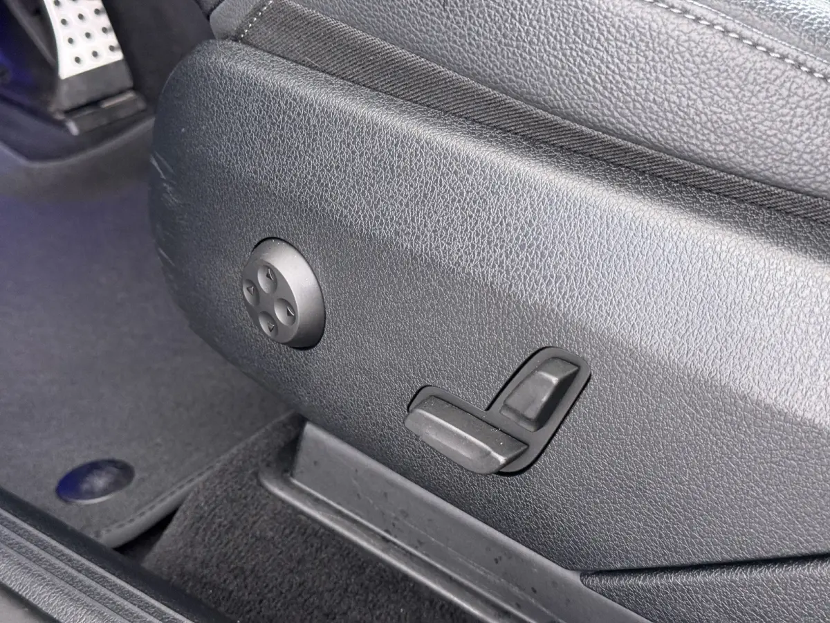 4Matic // SoH 99% // Trekhaak // Panoramadak // 360 Camera // Distronic // GRATIS Winterbandenset // Carplay