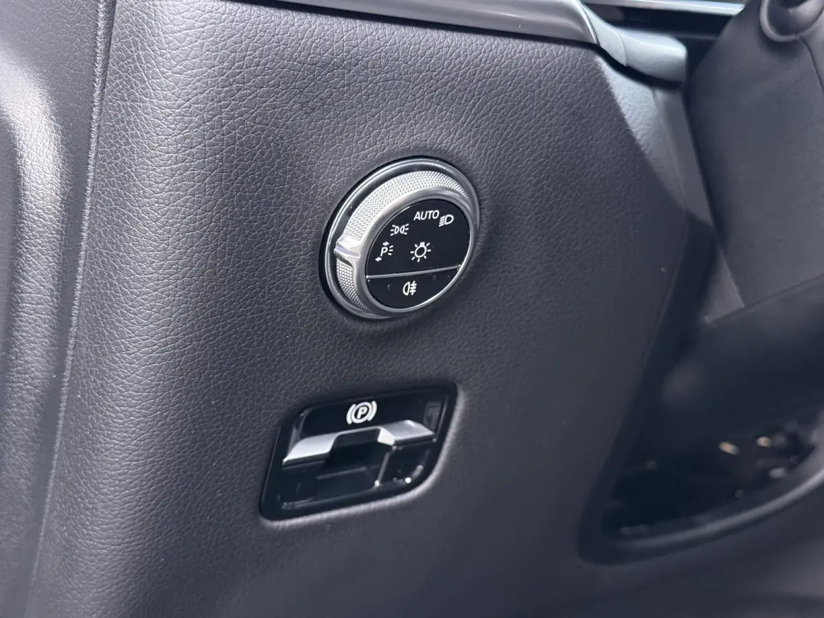4Matic // SoH 99% // Trekhaak // Panoramadak // 360 Camera // Distronic // GRATIS Winterbandenset // Carplay